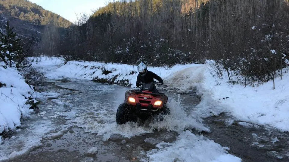 Офроуд с АТВ 1 час Шофиране и моторни спортове