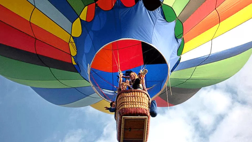 Shared hot air balloon basket at sunrise — Sofia North
