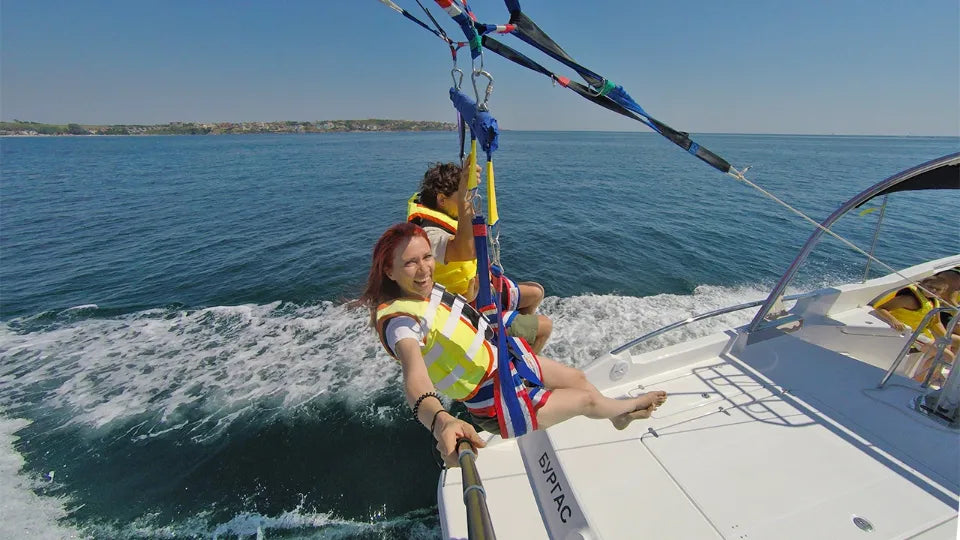 Gift voucher for parasailing for two – Smokinya Beach, Burgas
