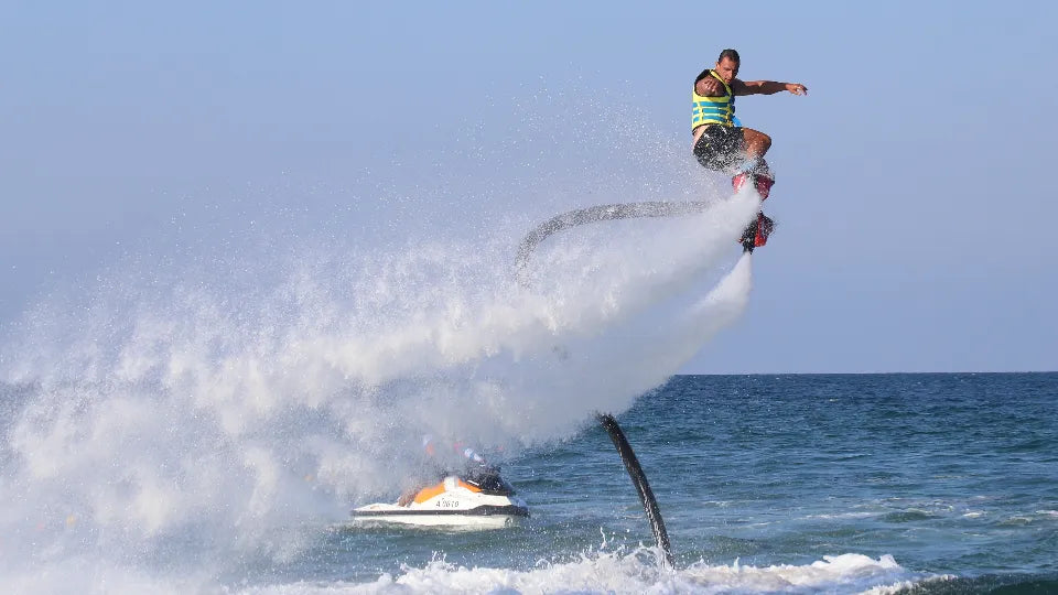 Flyboarding at Smokinya Beach – rise above the sea
