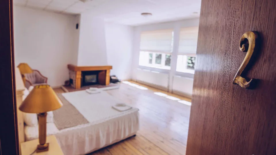 Fireplace getaway in Karpachevo for two