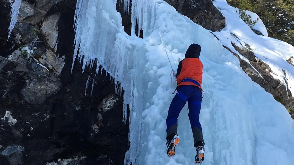 Два дни ледено катерене на водопад гара Бов