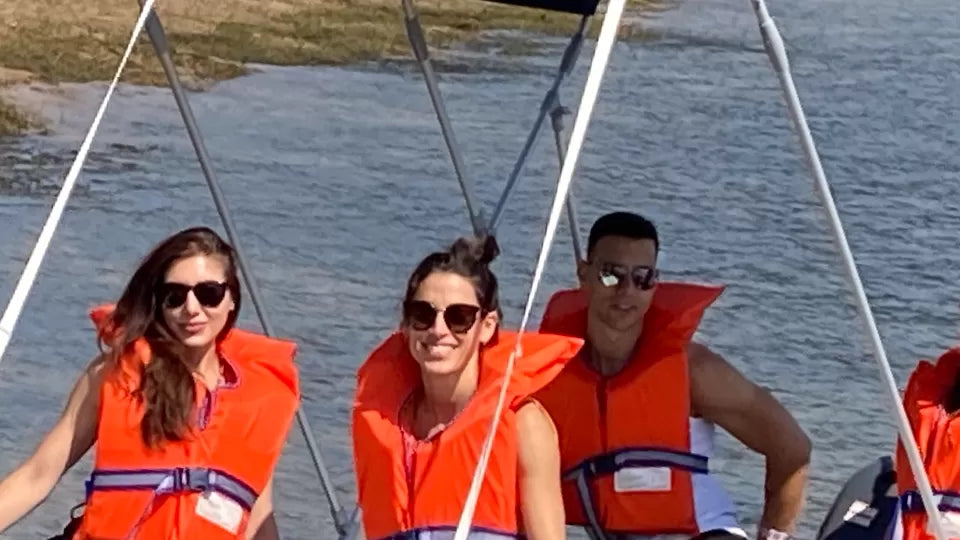 Voucher for self‑drive boat rental on Batak Reservoir — 2 hours