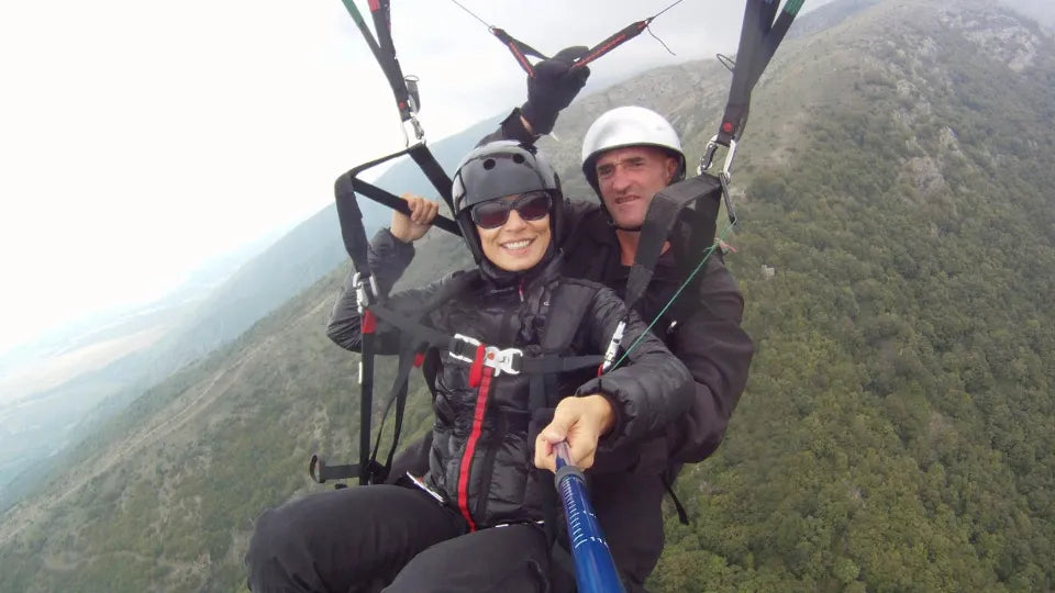 Acrobatic Paragliding with Petar Minchev in Sopot