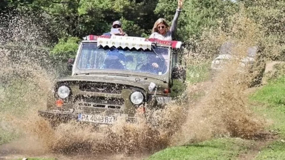 Classic 4x4 on the route from Velingrad to Milevi Skali