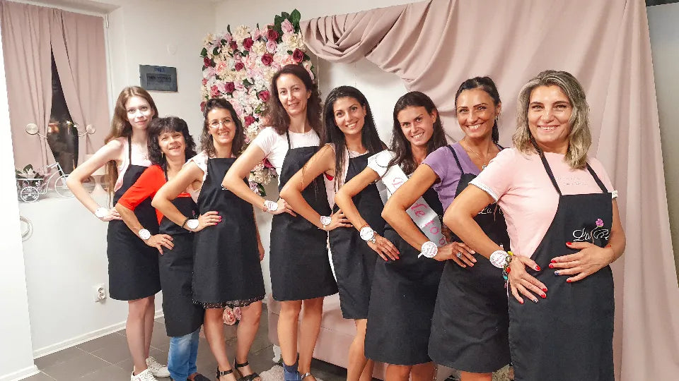 Рисуване и вино - частно парти в ателие ваучер