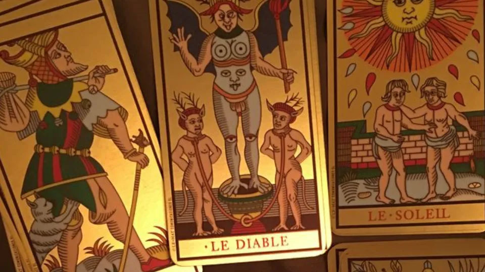 Tarot reading in Sofia – Major Arcana spread in studio