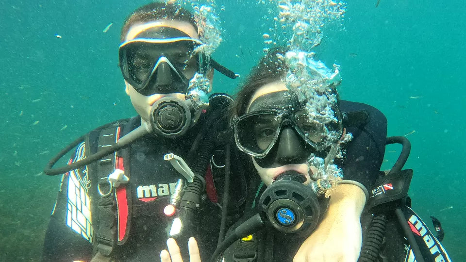 Урок по водолазно гмуркане за хора с тревожност към водата Гмуркане с акваланг