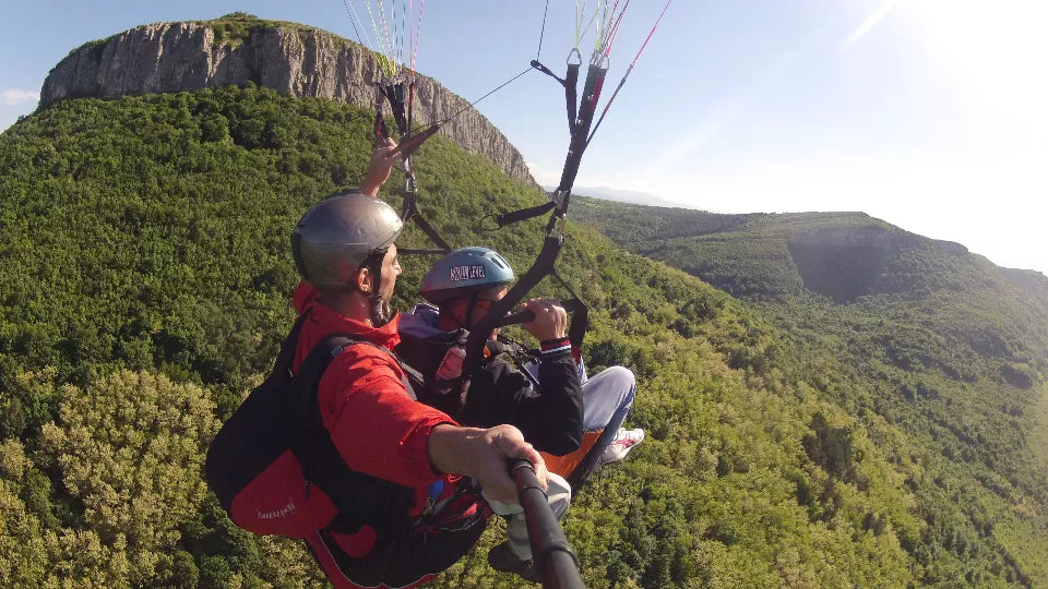 Tandem paragliding near Gabrovo with views over the Fore-Balkan