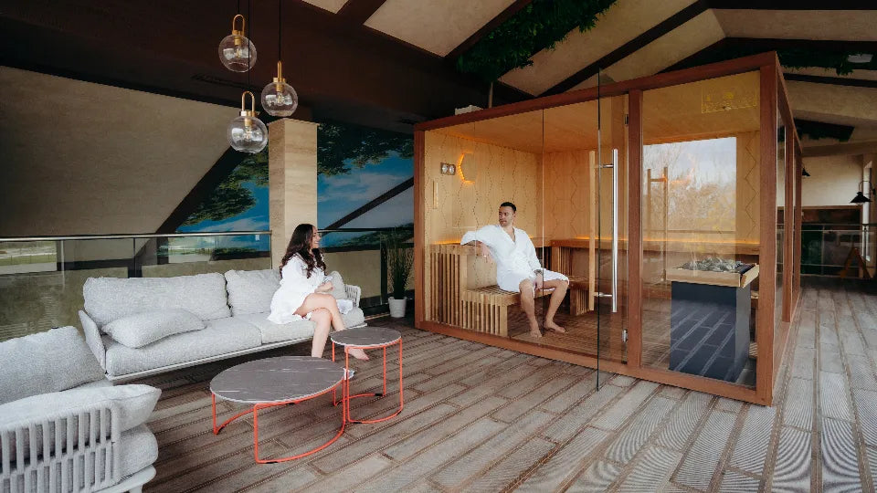 Spa pools, saunas, and riding for two in Zhitnitsa
