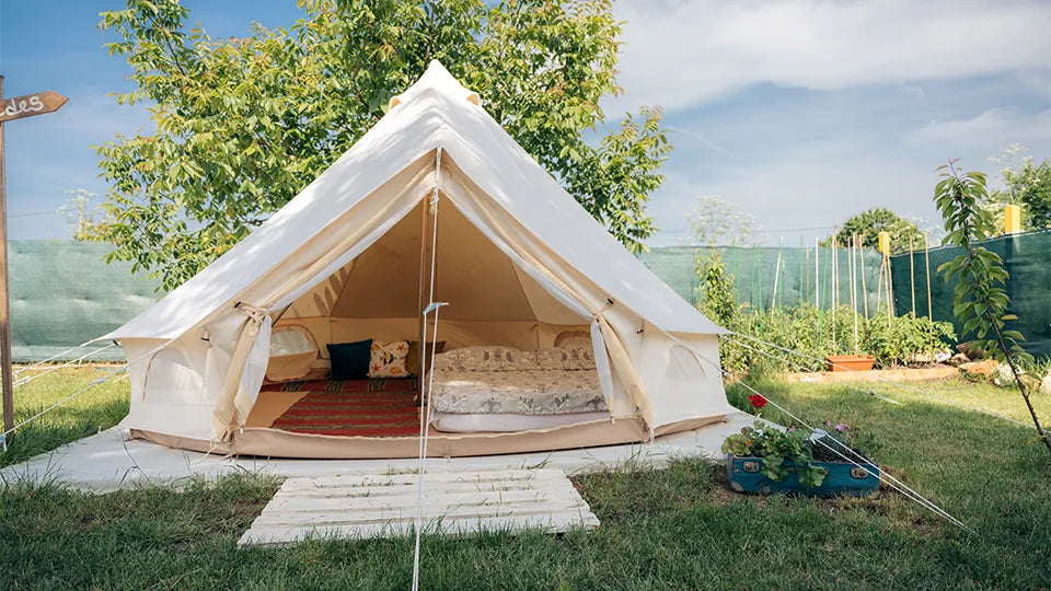 Tyulenovo glamping site with cozy double tents
