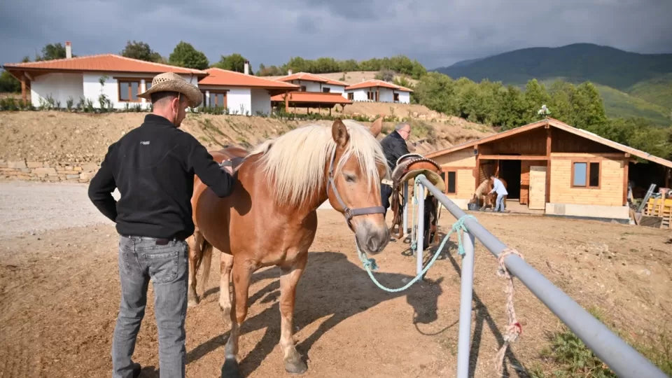 Horse ranch getaway near Sandanski in the Pirin foothills