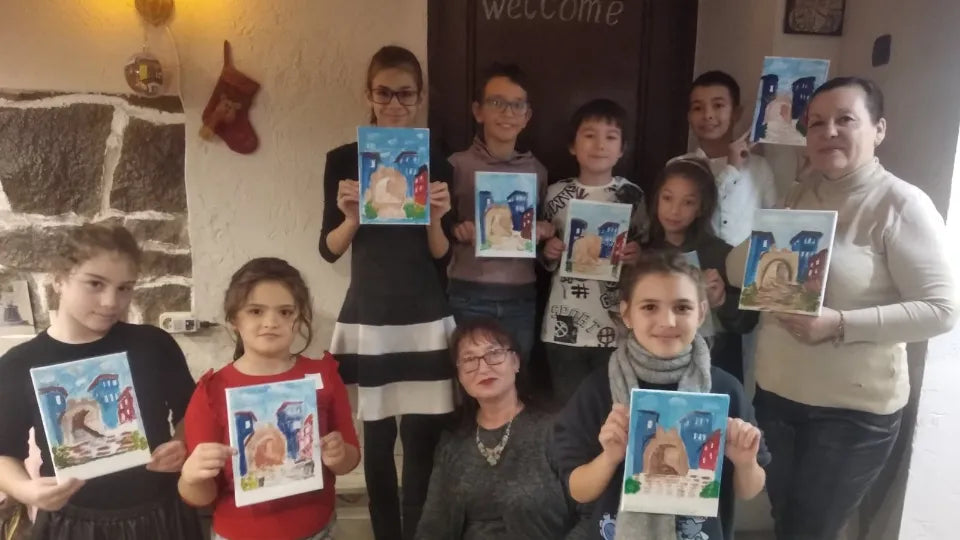 Group art workshop for kids with included materials in Plovdiv