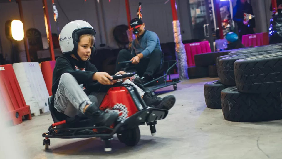 Kids’ drift karting training on track with instructor