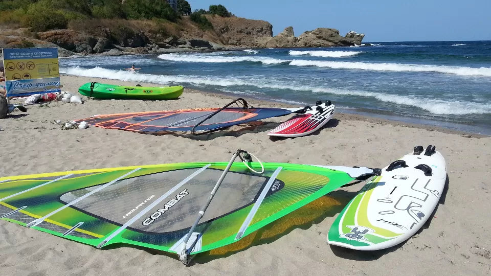 Урок по уиндсърф, SUP или каяк по избор Яхтинг и водни спортове