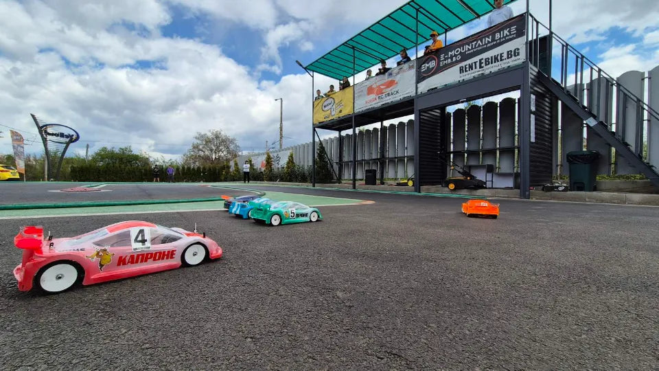 Sofia RC track with a 1/16 model on the course