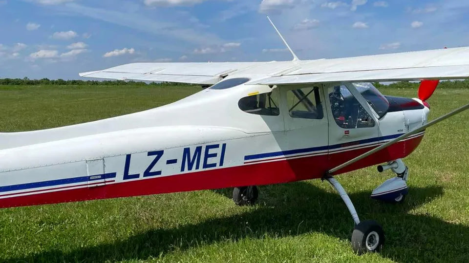Introductory flight from Dobroslavtsi over the Slivnitsa area with an instructor