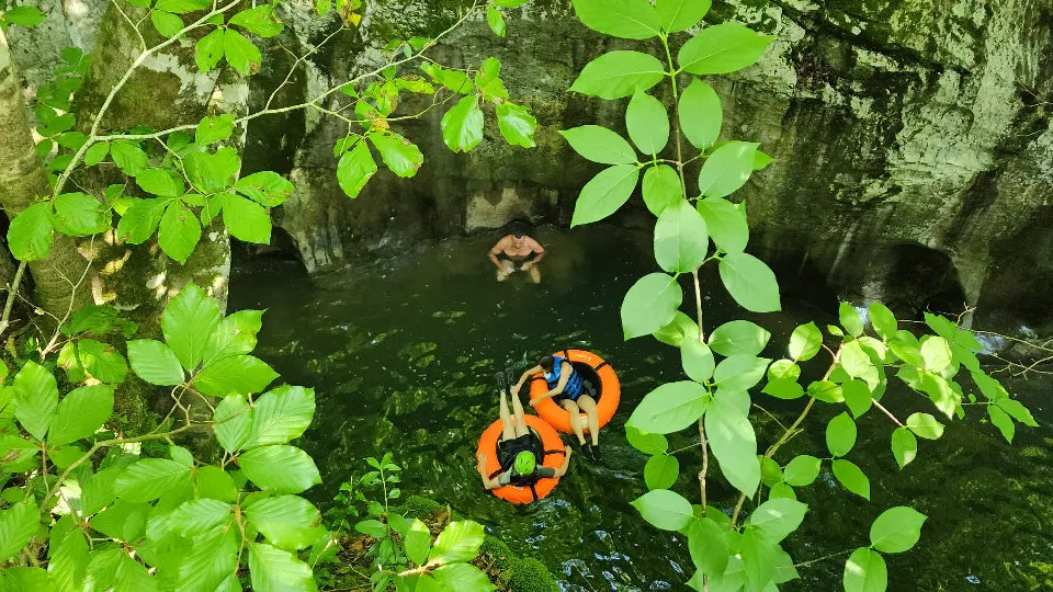 Instructor-led Arda River tubing with helmet and life jacket