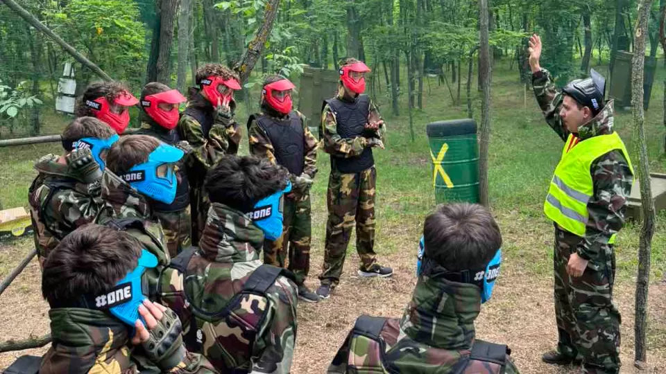 ПЕЙНТБОЛ ИГРА НА ОТКРИТО