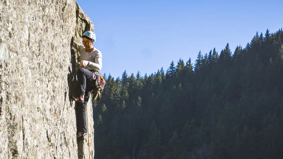 Скално катерене за начинаещи