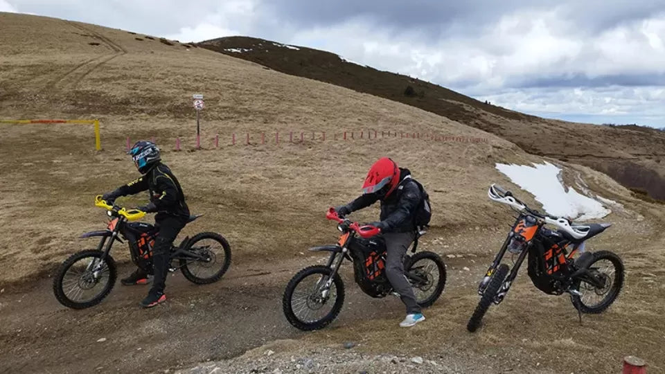 Mountain dirt road with views on the Benkovski–Vezhen route