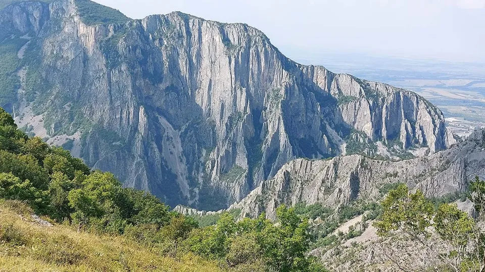 Guided electric off‑road motorcycle tour with views of Vratsata canyon