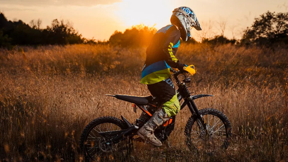 Protective gear for electric dirt bike off-road in Veliko Tarnovo