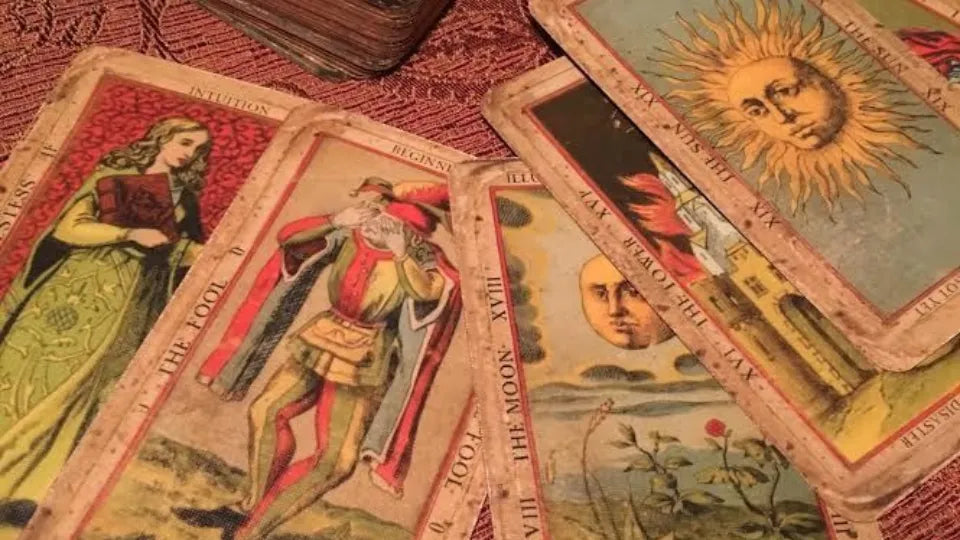 Онлайн консултация с карти Таро