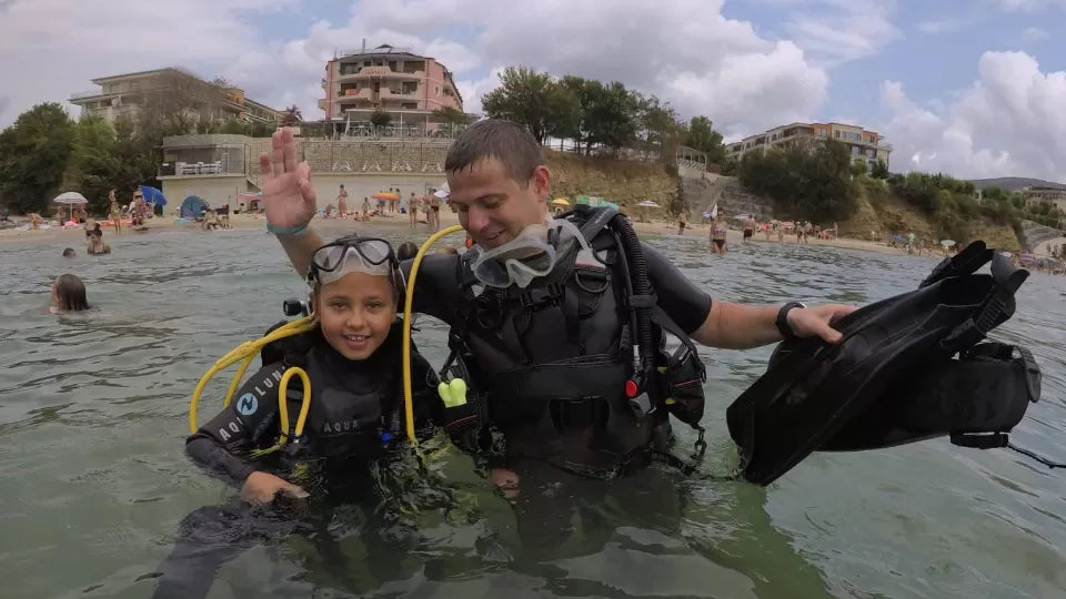 Birthday scuba diving in Nessebar with instructor, cake and underwater photos