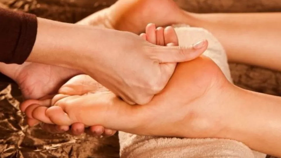 Reiki during a combined reflexology and face massage session in Sofia