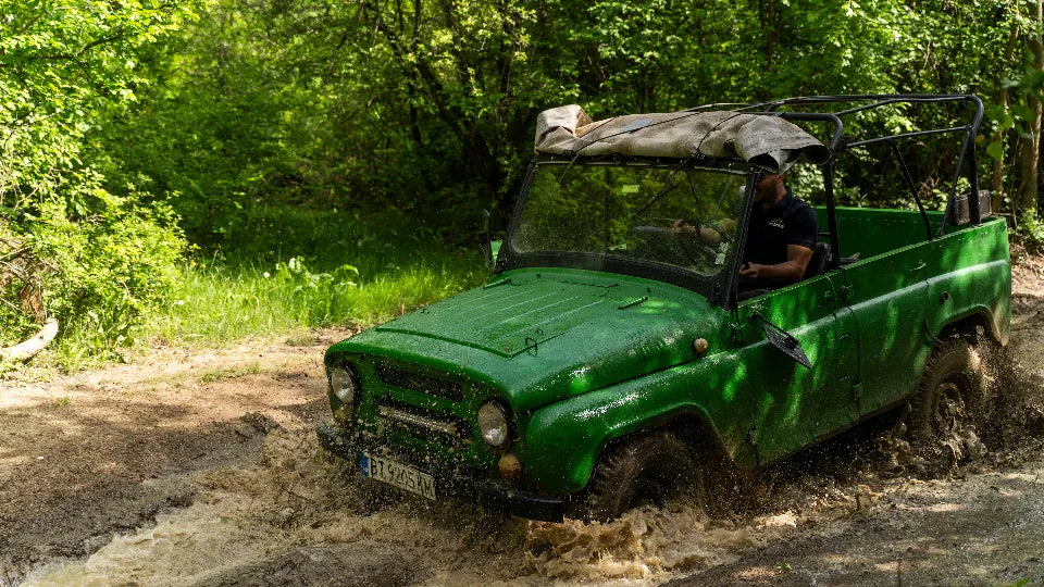 Closed off-road jeep with lifted suspension in Veliko Tarnovo