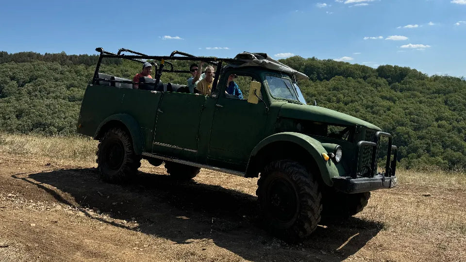 Off‑road adventure by 4x4 bus around Veliko Tarnovo