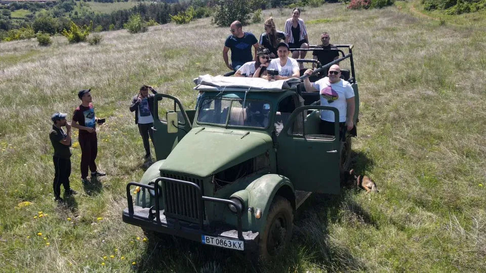 Gift voucher for a 4x4 bus off‑road safari near Arbanasi