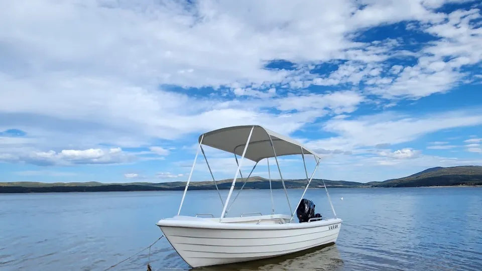 Self‑drive motorboat rental on Lake Iskar