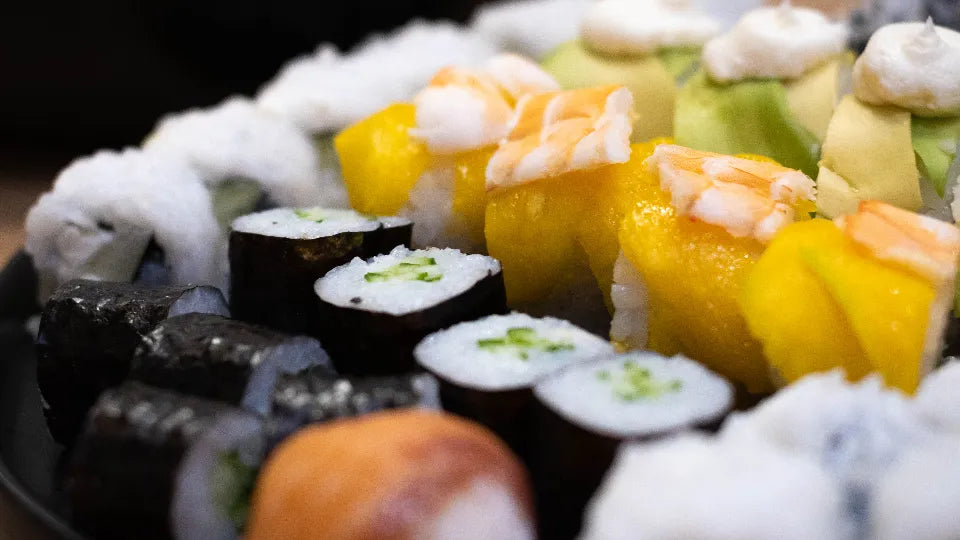 Sushi making class in Plovdiv – preparing sushi rolls