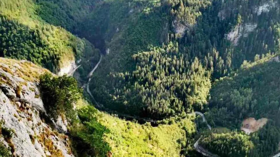 Разходка с джип до Орлово око Хижа Тешел, Ягодина