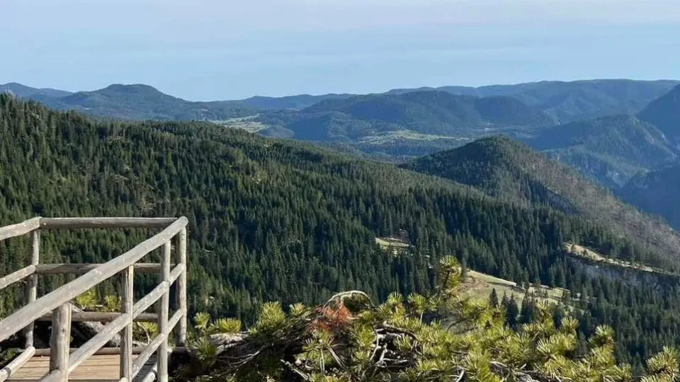 Разходка с джип до Вълчи камък ваучер