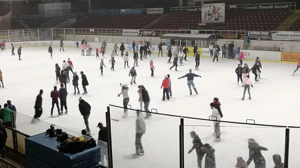 Gift voucher for ice skating for two at Slavia Ice Rink, Sofia