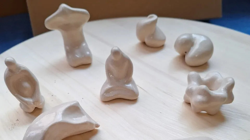 Working with clay using the Tak Sen method during art therapy in Sofia