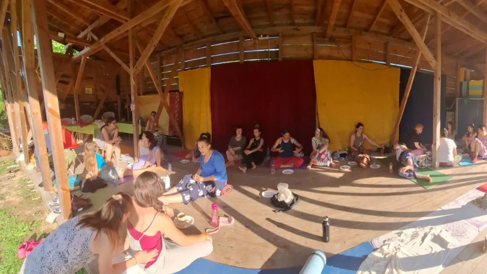 Арт терапия с глина - индивидуална сесия с Так Сен София