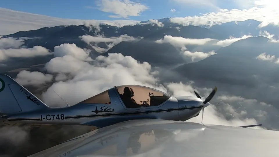 Gift voucher for a 45–60 min winter mountain flying lesson
