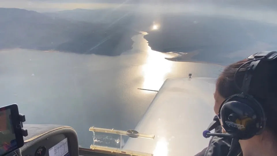 Flying lesson Sapareva Banya – student at the controls with instructor