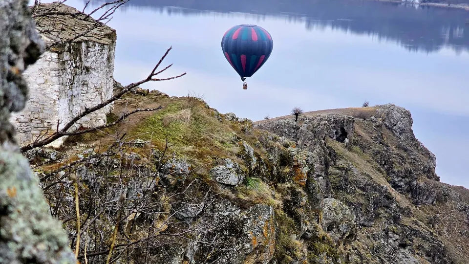Hot air balloon ride over Pchelina Reservoir with panoramic views