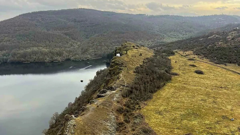 Group hot air balloon ride for one over Pchelina Reservoir