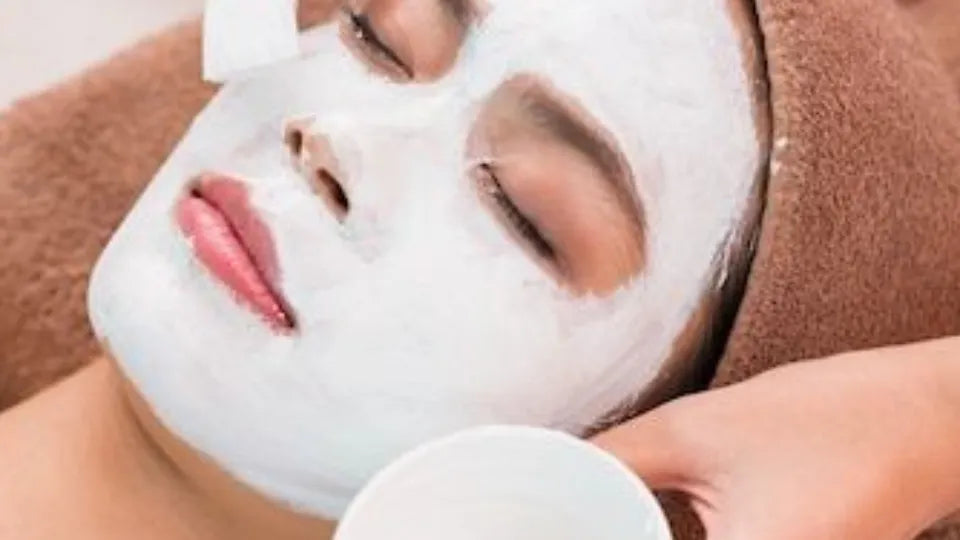 Paraffin therapy for soft, hydrated hands