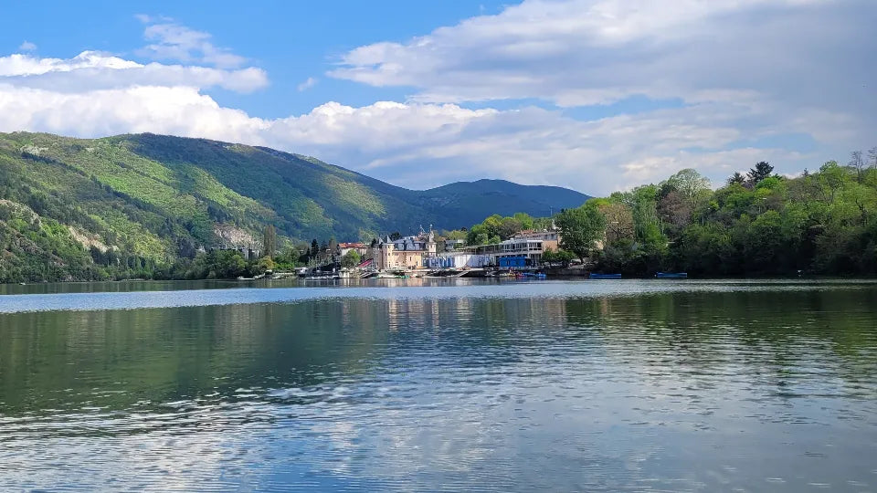 Friends paddling a dragon boat together at Pancharevo