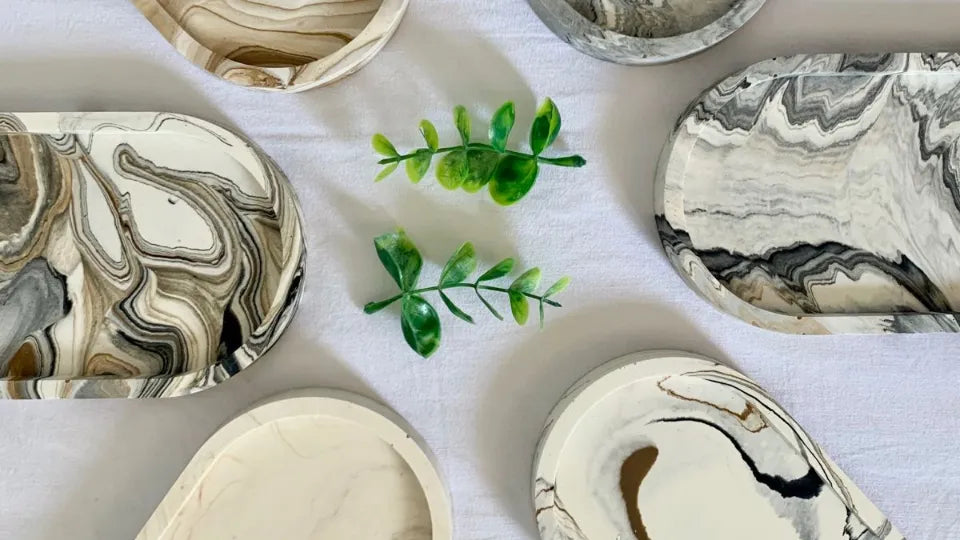 Работилница за поставка за бижута от Еко смола