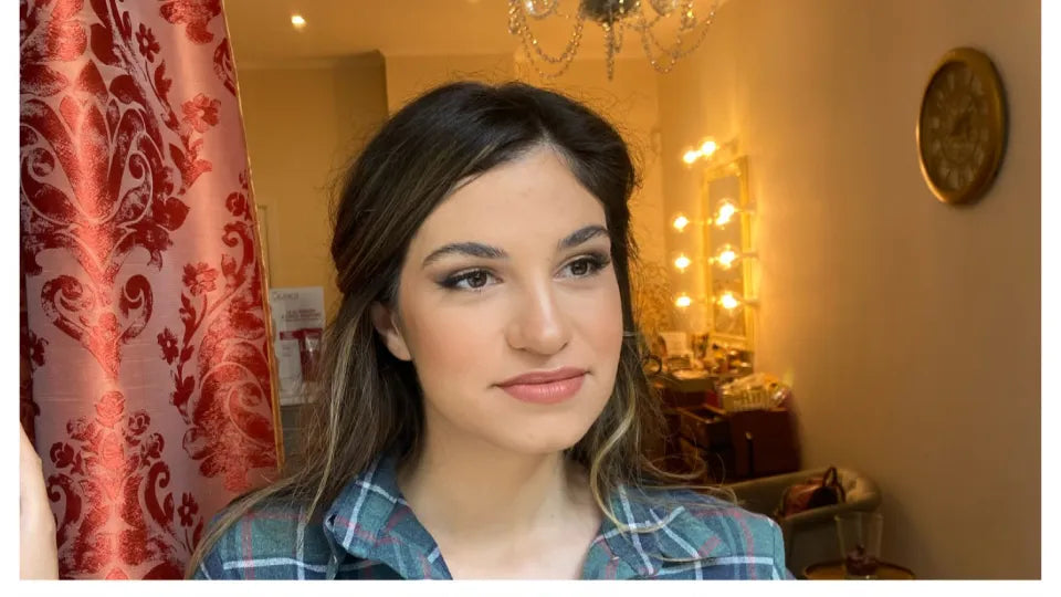 Beginner self-makeup course in Sofia – skin prep and application