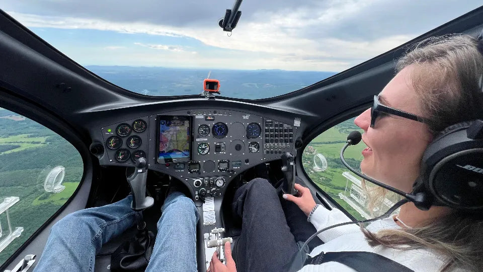 Otvashki Ridge and Zeleni Rid viewed from a gyrocopter