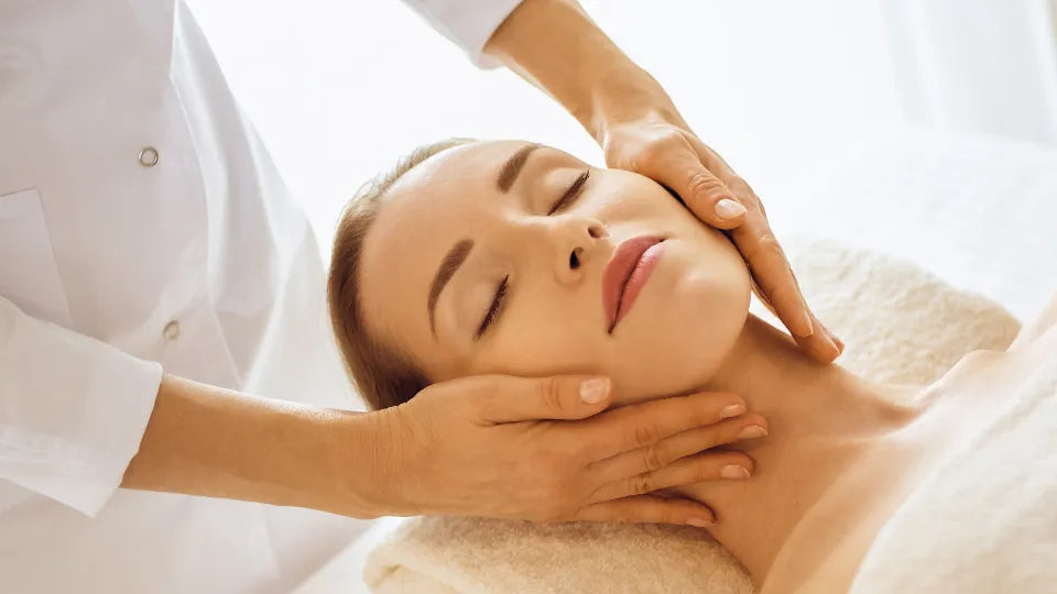 Flotation and rejuvenating facial in Burgas